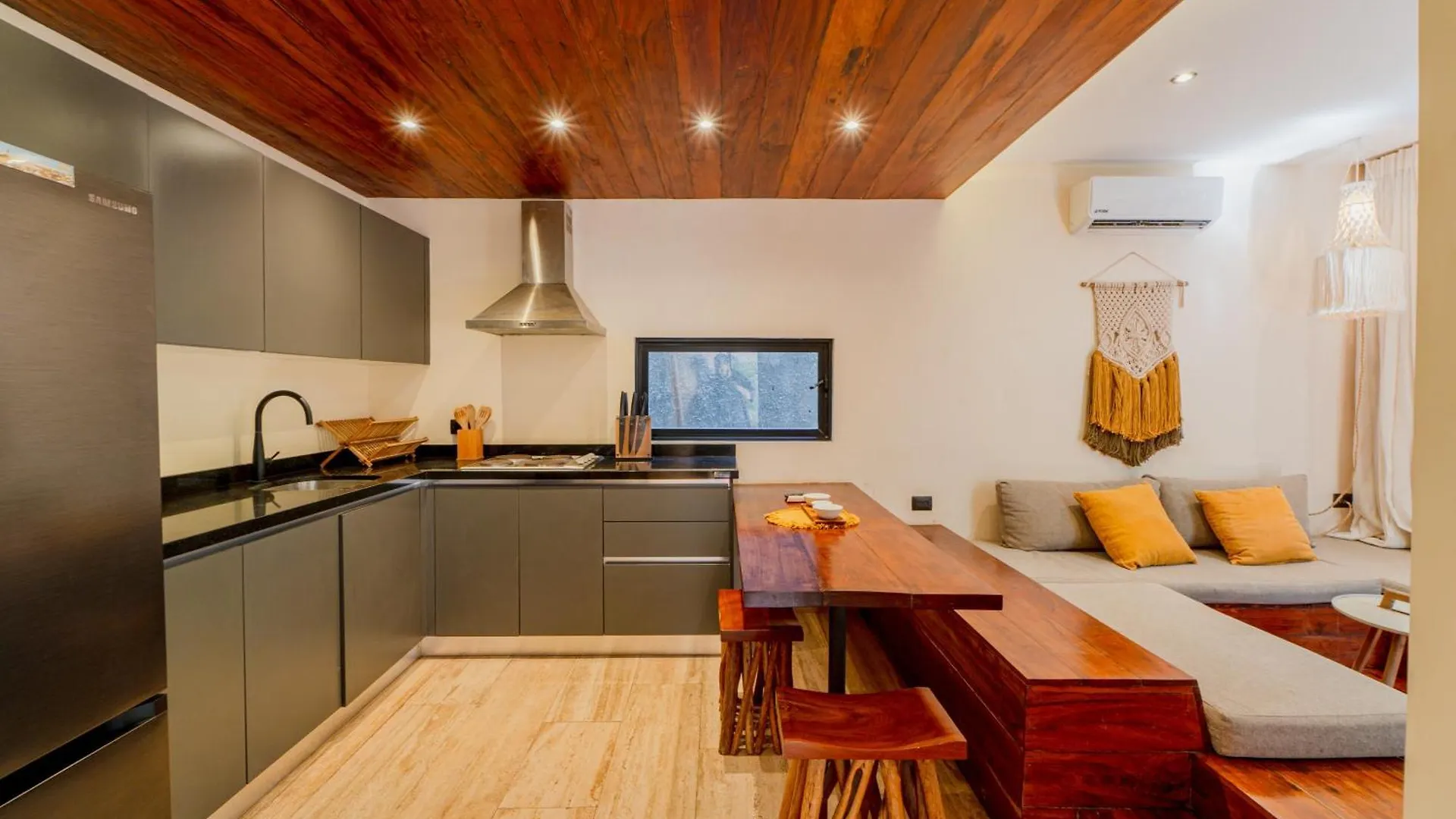 Beautiful 1Br With Jacuzzi 2 Blocks From Calle 7 Tulum Apartment